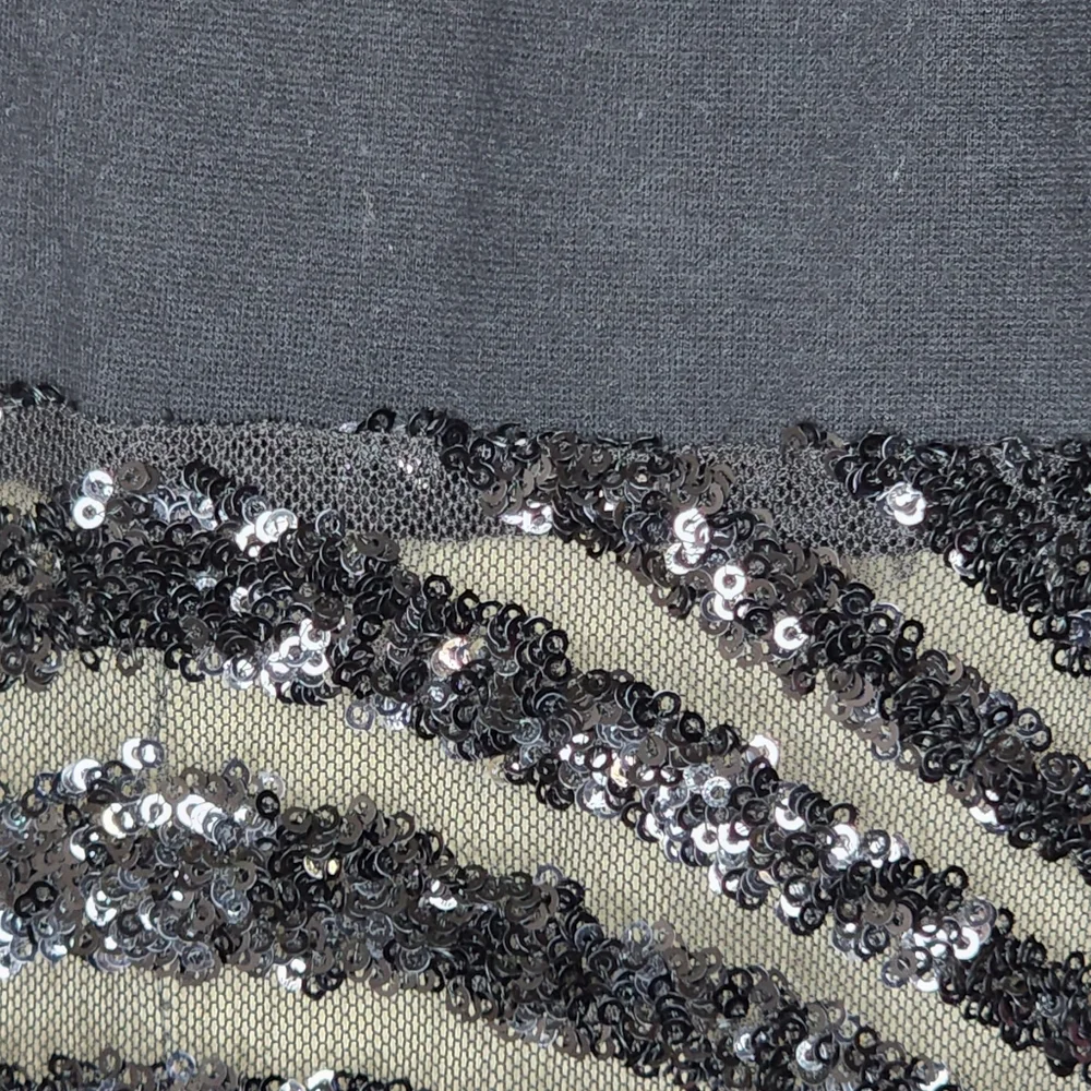 Dress - Picture 5 of 8
